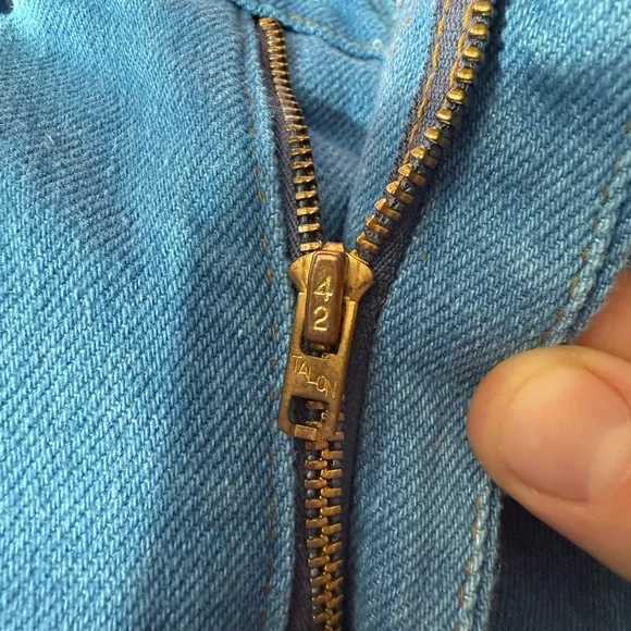 Vintage Levi flare jeans - Picture 4 of 11